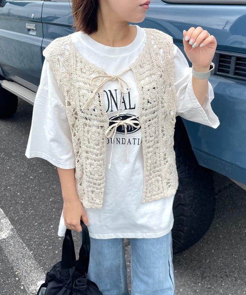 CRB（シーアールビー）の「リボンレースかぎ編みベスト（ベスト・レディース・ブラック/オフホワイト/アイボリー・F）」の3枚目の写真