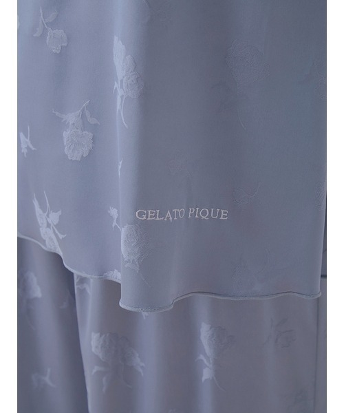 gelato pique（ジェラートピケ）の「サテンフラワージャガード