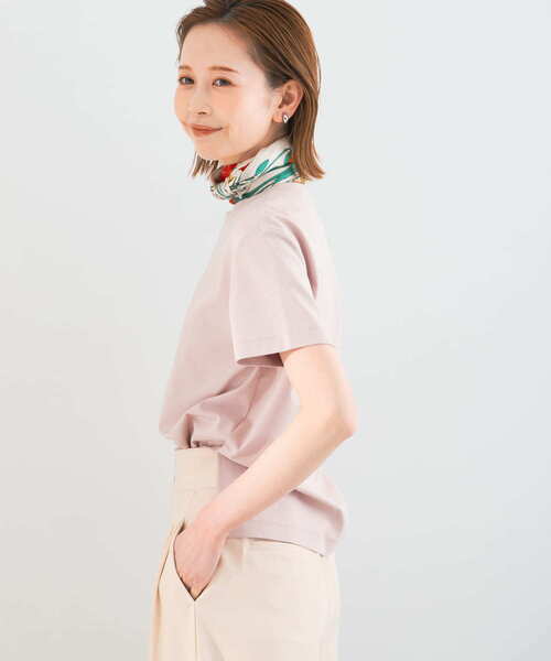 URBAN RESEARCH ROSSO WOMEN(アーバンリサーチ ロッソ)の「サイドスリットショートTシャツ(Tシャツ/カットソー・レディース・オフホワイト/ピンク/グリーン系その他・FREE)」の3枚目の写真