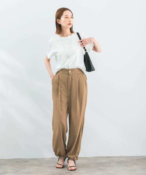 URBAN RESEARCH ROSSO WOMEN(アーバンリサーチ ロッソ)の「サイドスリットショートTシャツ(Tシャツ/カットソー・レディース・オフホワイト/ピンク/グリーン系その他・FREE)」の7枚目の写真