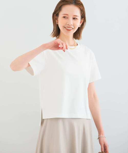 URBAN RESEARCH ROSSO WOMEN(アーバンリサーチ ロッソ)の「サイドスリットショートTシャツ(Tシャツ/カットソー・レディース・オフホワイト/ピンク/グリーン系その他・FREE)」の9枚目の写真