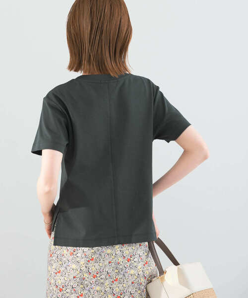 URBAN RESEARCH ROSSO WOMEN(アーバンリサーチ ロッソ)の「サイドスリットショートTシャツ(Tシャツ/カットソー・レディース・オフホワイト/ピンク/グリーン系その他・FREE)」の14枚目の写真