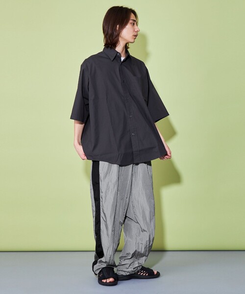 CITEN（シテン）の「＜CITEN＞エアリーナイロントラックパンツ（その他パンツ・メンズ・ブラック/グレー・S/M/L）」の12枚目の写真