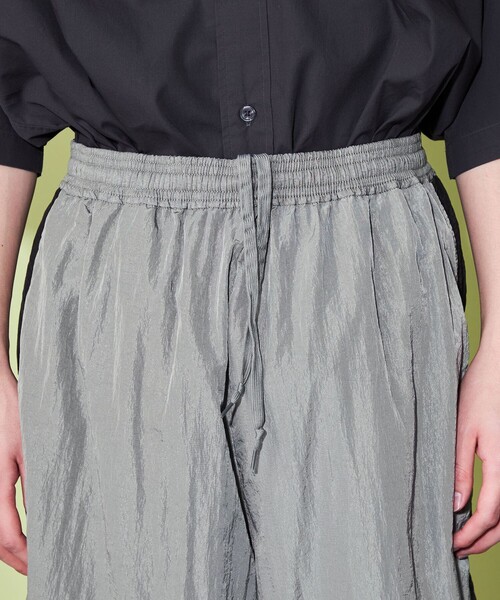 CITEN（シテン）の「＜CITEN＞エアリーナイロントラックパンツ（その他パンツ・メンズ・ブラック/グレー・S/M/L）」の10枚目の写真