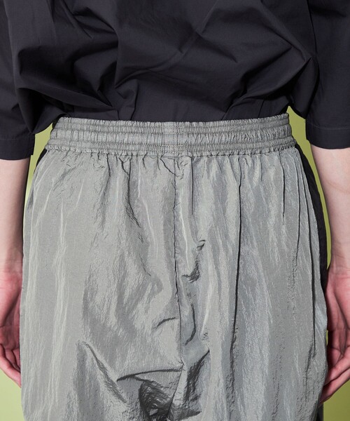 CITEN（シテン）の「＜CITEN＞エアリーナイロントラックパンツ（その他パンツ・メンズ・ブラック/グレー・S/M/L）」の11枚目の写真