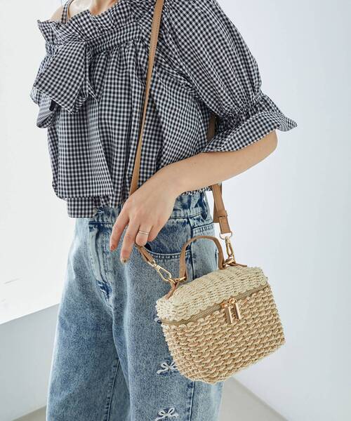 MAJESTIC LEGON（マジェスティックレゴン）の「ペーパーバニティーバッグ（ショルダーバッグ・レディース・アイボリー・FREE）」の3枚目の写真