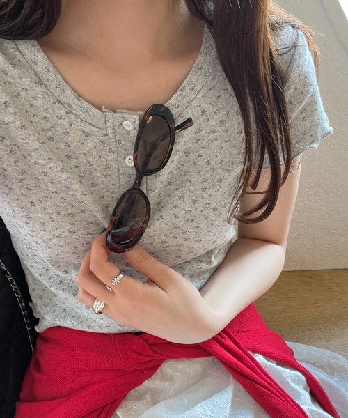 flower t-shirts / 小花柄Tシャツ（Tシャツ/カットソー