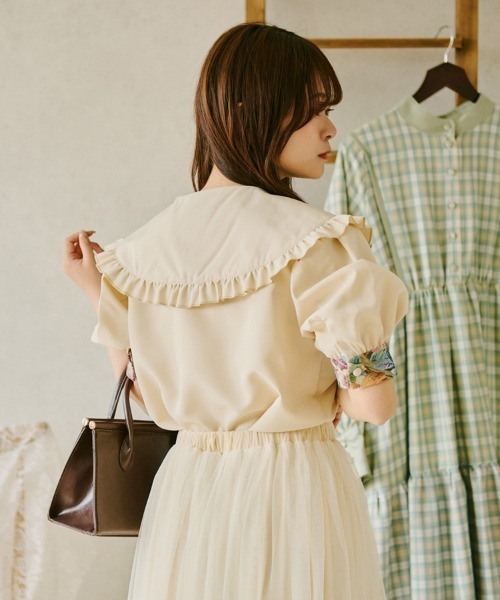 kutir（クティール）の「【クティールとレトロ】ビッグ襟ゴブランブラウス（シャツ/ブラウス・レディース・ブラック/ベージュ/オフホワイト/ブルー・FREE）」の7枚目の写真