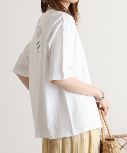 Emago(イマゴ)の「EMAGO 文房具刺繍T(Tシャツ/カットソー・レディース・ホワイト×ピンク/ホワイト/ネイビー・FREE)」の12枚目の写真