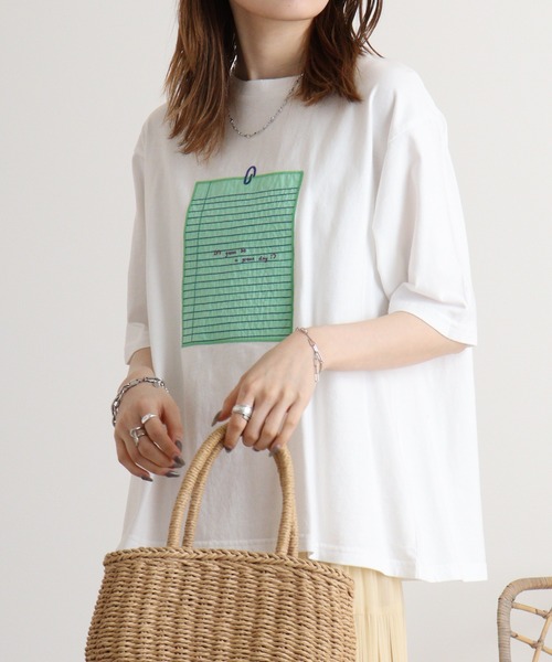 Emago(イマゴ)の「EMAGO 文房具刺繍T(Tシャツ/カットソー・レディース・ホワイト×ピンク/ホワイト/ネイビー・FREE)」の9枚目の写真