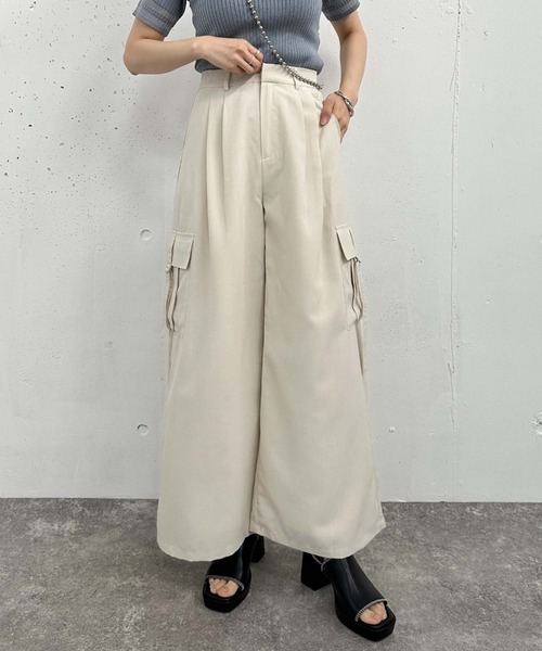 archives（アルシーヴ）の「カーゴワイドパンツ（カーゴパンツ・レディース・アイボリー/ブラック/グレー・MEDIUM）」の4枚目の写真