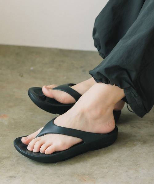 MADDEN(メデン)の「MADDEN/メデン RECOVERY COMFORT THONG SANDAL サンダル(サンダル・メンズ・ブラック・36/37/40/41/42)」の1枚目の写真