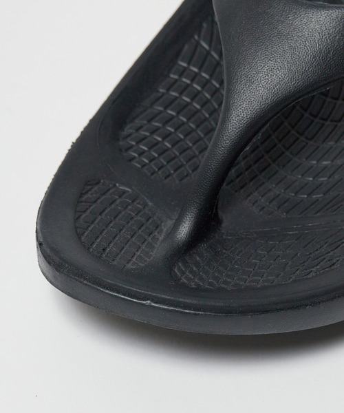 MADDEN(メデン)の「MADDEN/メデン RECOVERY COMFORT THONG SANDAL サンダル(サンダル・メンズ・ブラック・36/37/40/41/42)」の12枚目の写真