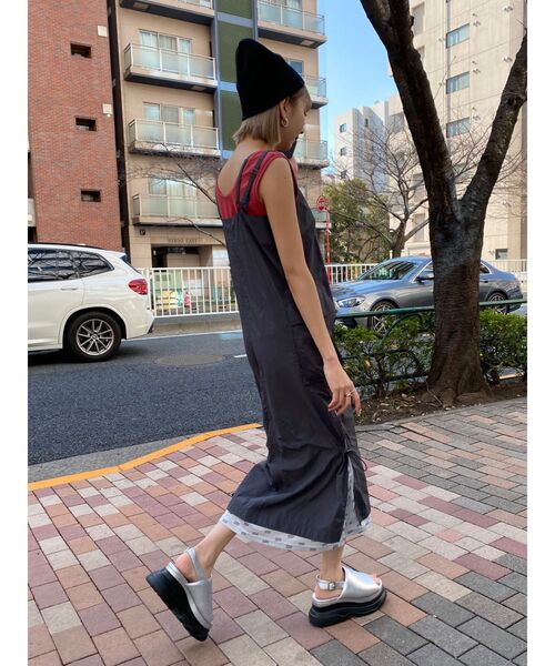 MURUA（ムルーア）の「スニーカーソールレザーサンダル（サンダル・レディース・ブラック/シルバー・23.5/24.5/22.5）」の18枚目の写真