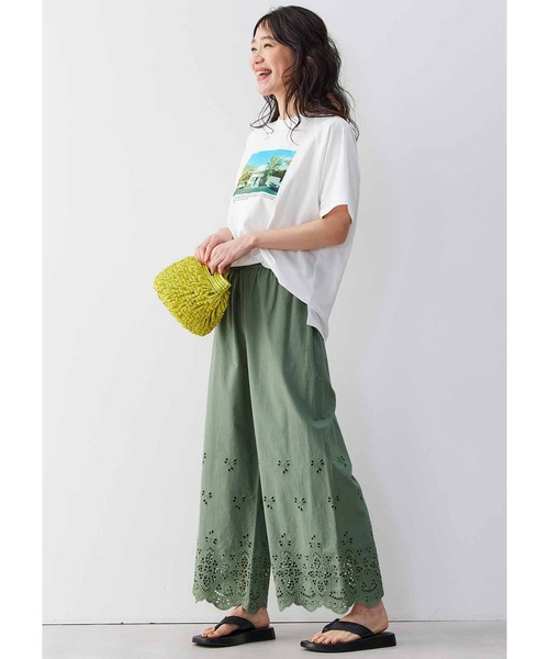 Live in comfort（リブインコンフォート）の「リブ　イン　コンフォート　今すぐ飛んでいきたくなっちゃう！プランナーの愛がこもったＯＫＩＮＡＷＡショップＴシャツ（Tシャツ/カットソー・レディース・ベージュ系その他/ホワイト系その他/ネイビー・4/2/3/8/6/7/5）」の5枚目の写真