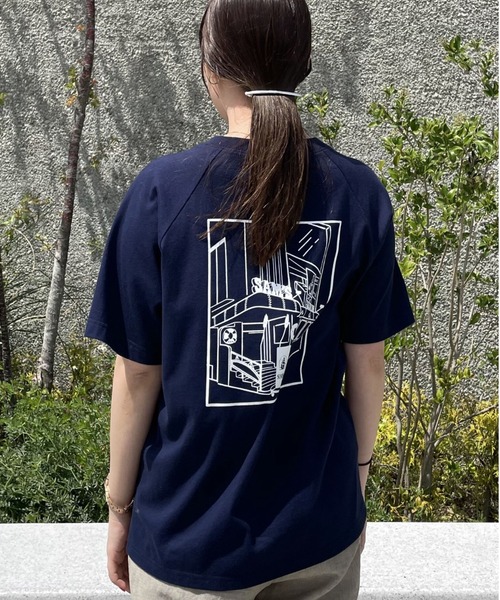 Live in comfort（リブインコンフォート）の「リブ　イン　コンフォート　今すぐ飛んでいきたくなっちゃう！プランナーの愛がこもったＯＫＩＮＡＷＡショップＴシャツ（Tシャツ/カットソー・レディース・ベージュ系その他/ホワイト系その他/ネイビー・4/2/3/8/6/7/5）」の16枚目の写真