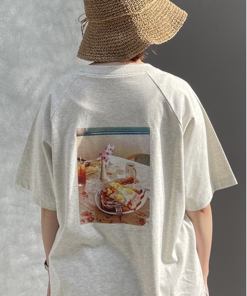 Live in comfort（リブインコンフォート）の「リブ　イン　コンフォート　今すぐ飛んでいきたくなっちゃう！プランナーの愛がこもったＯＫＩＮＡＷＡショップＴシャツ（Tシャツ/カットソー・レディース・ベージュ系その他/ホワイト系その他/ネイビー・4/2/3/8/6/7/5）」の19枚目の写真