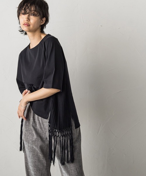 MAYSON GREY(メイソングレイ)の「サイドニットドッキングTシャツ≪手洗い可能≫(Tシャツ/カットソー・レディース・オフホワイト/ブラック・M)」の3枚目の写真