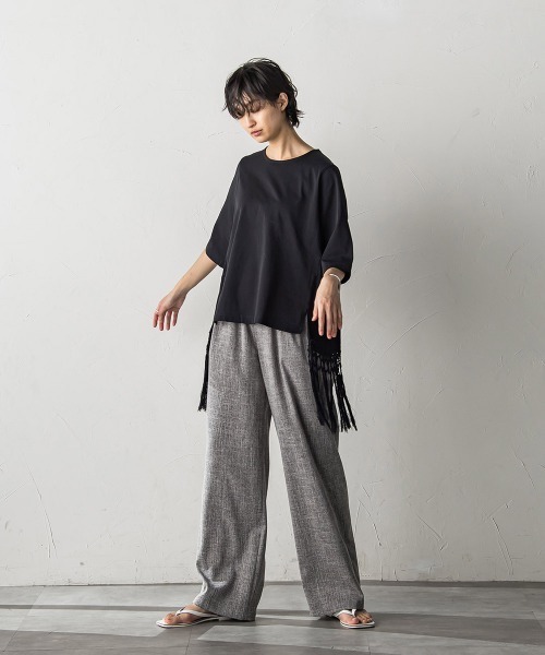 MAYSON GREY(メイソングレイ)の「サイドニットドッキングTシャツ≪手洗い可能≫(Tシャツ/カットソー・レディース・オフホワイト/ブラック・M)」の4枚目の写真