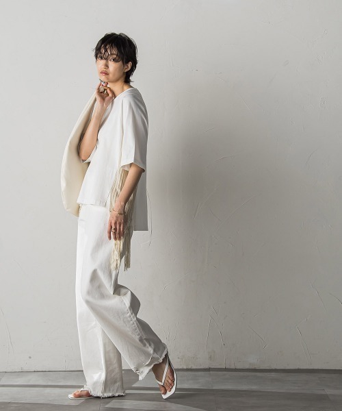 MAYSON GREY(メイソングレイ)の「サイドニットドッキングTシャツ≪手洗い可能≫(Tシャツ/カットソー・レディース・オフホワイト/ブラック・M)」の14枚目の写真