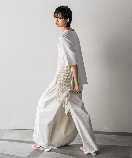 MAYSON GREY(メイソングレイ)の「サイドニットドッキングTシャツ≪手洗い可能≫(Tシャツ/カットソー・レディース・オフホワイト/ブラック・M)」の9枚目の写真