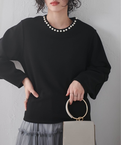 RANAN（ラナン）の「ＨＳパール調ネックデザインプルオーバー（Tシャツ/カットソー・レディース・ブラック/ネイビー/オフホワイト/ライトベージュ/スモークピンク・LL/M/L）」の2枚目の写真