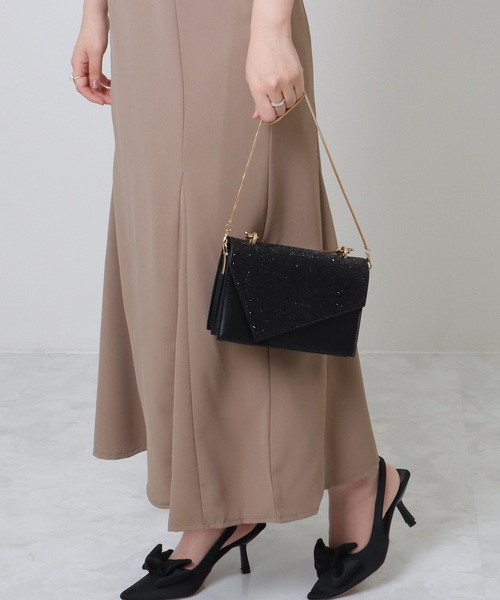 Lace Ladies(レースレディース)の「レター フラップ コンパクト 2WAY ショルダーバッグ(クラッチバッグ・レディース・ホワイト/ブラック・FREE)」の3枚目の写真