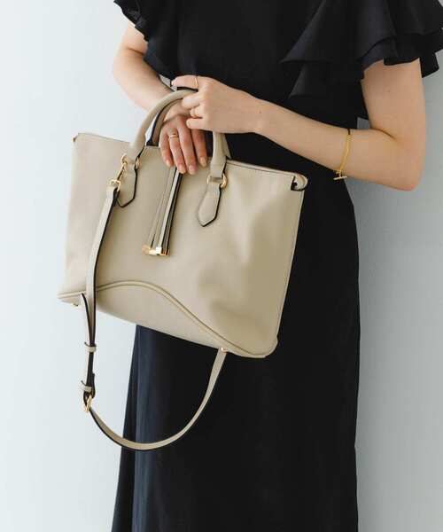 RODE SKO（ロデスコ）の「メタルストラップボストンバッグ（ボストンバッグ・レディース・ブラック/アイボリー/モカ・ONE）」の21枚目の写真