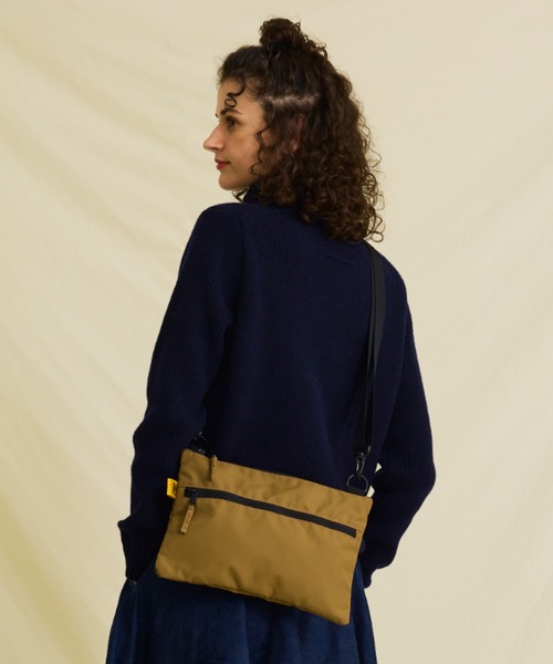KELTY（ケルティ）の「《地球にやさしい》【KELTY/ケルティ】エコナイロン サコッシュ / 80's FLAT POUCH SM（ショルダーバッグ・メンズ・モカ/ブラック/グレー系その他・FREE）」の11枚目の写真