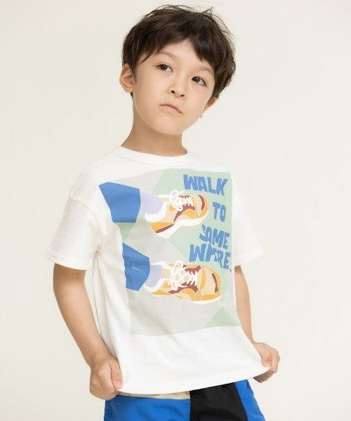 DILASH（ディラッシュ）の「スニーカーイラストTシャツ（Tシャツ/カットソー・キッズ・ブラック/アイボリー・90/100/110/120/80）」の2枚目の写真