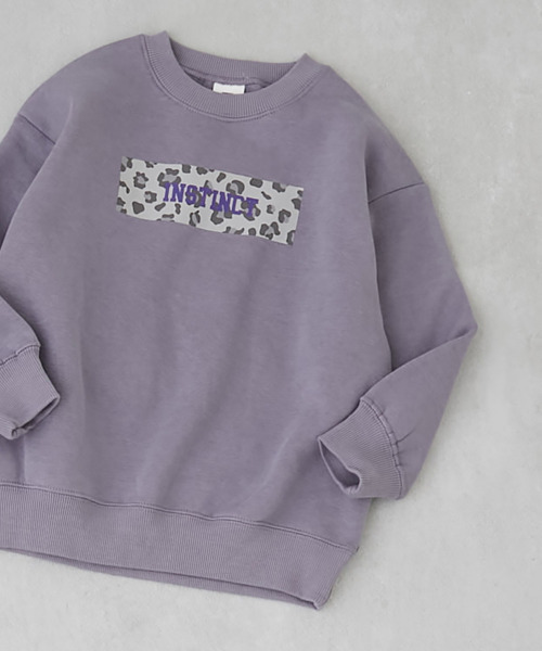 devirock（デビロック）の「デビラボ ガールズ プリント BOXシルエット 裏起毛トレーナー（スウェット・キッズ・グレー系その他/ブラック系その他2/ピンク系その他/ブラック系その他/パープル系その他3/ブルー系その他/グリーン系その他/グレー系その他2/パープル系その他/ベージュ系その他/ホワイト系その他/パープル系その他2/ベージュ系その他2/パープル系その他4/グレー系その他3/パープル系その他5/ピンク系その他2/グリーン系その他2/ピンク系3/レッド系その他/ベージュ系その他4/ブラック系その他4/ブルー系その他2/ベージュ系その他3/ブラック系その他3・90cm/100cm/110cm/120cm/130cm/140cm/150cm/160cm）」の17枚目の写真