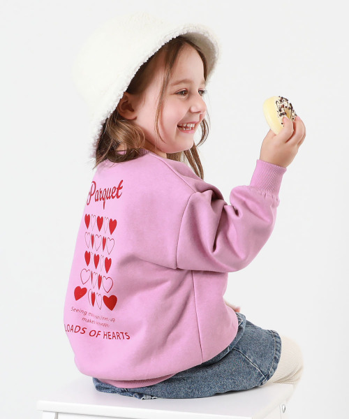 devirock（デビロック）の「デビラボ ガールズ プリント BOXシルエット 裏起毛トレーナー（スウェット・キッズ・グレー系その他/ブラック系その他2/ピンク系その他/ブラック系その他/パープル系その他3/ブルー系その他/グリーン系その他/グレー系その他2/パープル系その他/ベージュ系その他/ホワイト系その他/パープル系その他2/ベージュ系その他2/パープル系その他4/グレー系その他3/パープル系その他5/ピンク系その他2/グリーン系その他2/ピンク系3/レッド系その他/ベージュ系その他4/ブラック系その他4/ブルー系その他2/ベージュ系その他3/ブラック系その他3・90cm/100cm/110cm/120cm/130cm/140cm/150cm/160cm）」の22枚目の写真