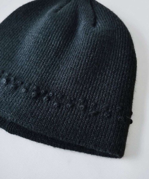 ORIENT MILLINERY（オリエント ミリナリー）の「TUBU【ﾂﾌﾞ】フレンチノットステッチ ニットキャップ（ニットキャップ/ビーニー・レディース・グレー/ブラック/ホワイト/オレンジ・FREE）」の2枚目の写真