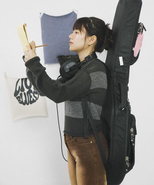 SENSE OF PLACE by URBAN RESEARCH(センスオブプレイスバイアーバンリサーチ)の「『別注』さらさ×SENSE OF PLACE モヘアライクワイドボーダーセーター(ニット/セーター・レディース・グレー系その他/ブルー系その他/イエロー系その他・ONE)」の9枚目の写真