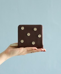 HASHIBAMI（ハシバミ）の「【HASHIBAMI】スモールフラワー ハーフウォレット（財布）」