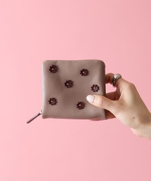 HASHIBAMI（ハシバミ）の「【HASHIBAMI】スモールフラワー ハーフウォレット（財布）」