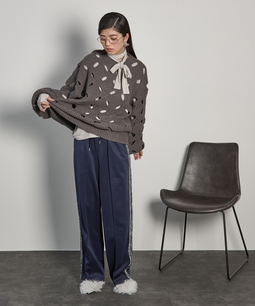 THE YOn（ザヨン）の「グリッターサイドライントラックパンツ（その他