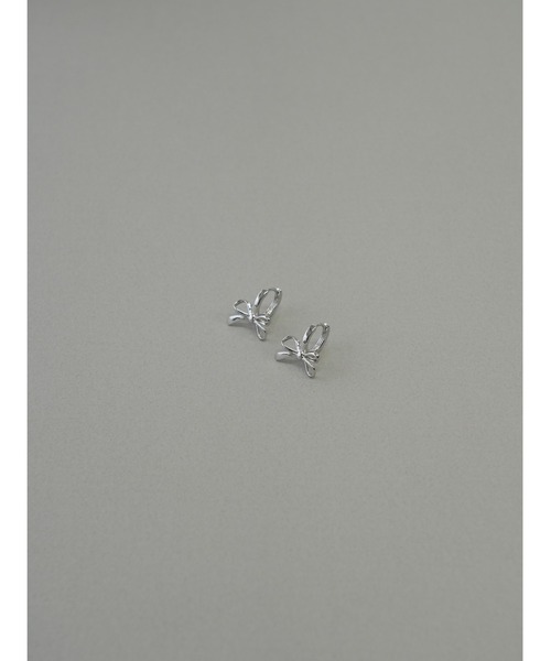 メタル リボン フープピアス シルバー（ピアス（両耳用））｜LENERA