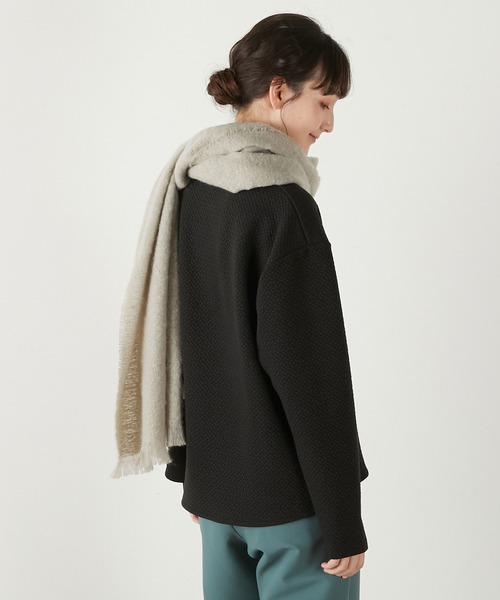 MELROSE claire（メルローズ クレール）の「【シャギーふんわりストール】（マフラー・レディース・イエロー/モスグリーン/チャコールグレー・FREE）」の13枚目の写真