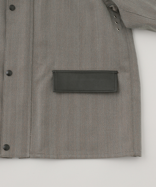 EDIFICE（エディフィス）の「LA BOUCLE (ラブークル) バレンシアチェック ブルゾン（ブルゾン・メンズ・チャコールグレー/ブラウン・2/3）」の4枚目の写真