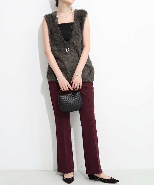 by LEGNA（バイレグナ）の「低身長さん～高身長さんまで 着丈が選べる ピンタック入り セミフレア美脚パンツ（その他パンツ・レディース・ダークブラウン/バーガンディー/ダークブルー/ブラック/アイボリー/グレイッシュベージュ/ブルーグリーン・M-Regular/L-Regular/M-Long/L-Long）」の20枚目の写真