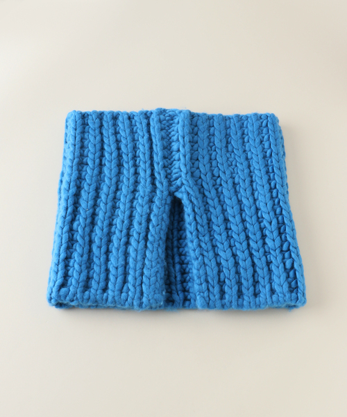 SLOBE IENA（スローブイエナ）の「ハンドニット スヌード【ドライクリーニング】（ネックウォーマー/スヌード・レディース・ライトグレー/ブルー・FREE）」の3枚目の写真