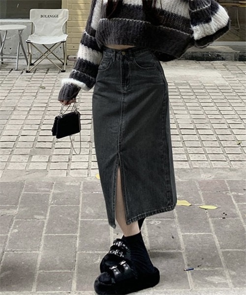 FREE STYLISTS(フリー スタイリスト)の「フロントスリットデニムロングスカート(デニムスカート・レディース・ブラック/ネイビー/ダークグレー/サックスブルー・L/XL/XS/M/S/2XL)」の18枚目の写真