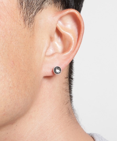 ANCHOR(アンカー)の「カットグラス ピアス メイソン 8mm(ピアス(片耳用)・メンズ・シルバー・FREE)」の4枚目の写真