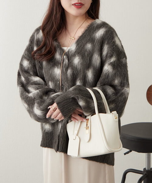 continuer de NICE CLAUP(コンティニューデナイスクラップ)の「レオパード柄シャギーカーディガン(カーディガン/ボレロ・レディース・チャコールグレー/アイボリー/ライトブラウン・FREE)」の12枚目の写真