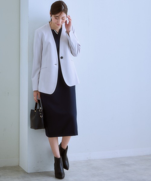 7days Life Styling（セブンデイズライフスタイリング）の「洗えるストレッチダブルクロスジャケット（テーラード＆ノーカラー）（ストレッチ・しわになりにくい・ＵＶカット・洗濯機OK）（ロング丈）（ノーカラージャケット・レディース・ブラック/ネイビー系/ブラック系/ネイビー/ライトグレー系/ライトグレー・S/M/L/LL/3L）」の19枚目の写真