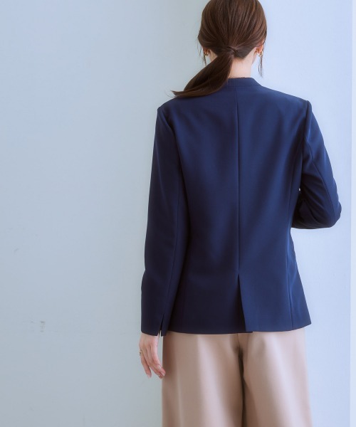 7days Life Styling（セブンデイズライフスタイリング）の「洗えるストレッチダブルクロスジャケット（テーラード＆ノーカラー）（ストレッチ・しわになりにくい・ＵＶカット・洗濯機OK）（ロング丈）（ノーカラージャケット・レディース・ブラック/ネイビー系/ブラック系/ネイビー/ライトグレー系/ライトグレー・S/M/L/LL/3L）」の9枚目の写真
