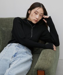 フィンガーホールハイネックシアートップス