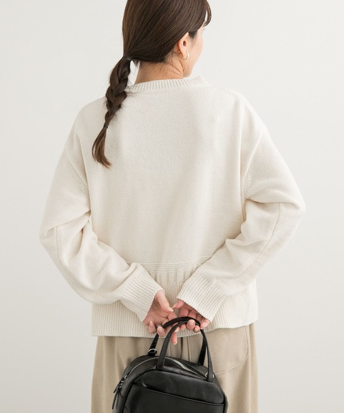 URBAN RESEARCH DOORS(アーバンリサーチドアーズ)の「モールヤーンクルーネックニット(ニット/セーター・レディース・ベージュ/ネイビー/オフホワイト・MEDIUM)」の5枚目の写真