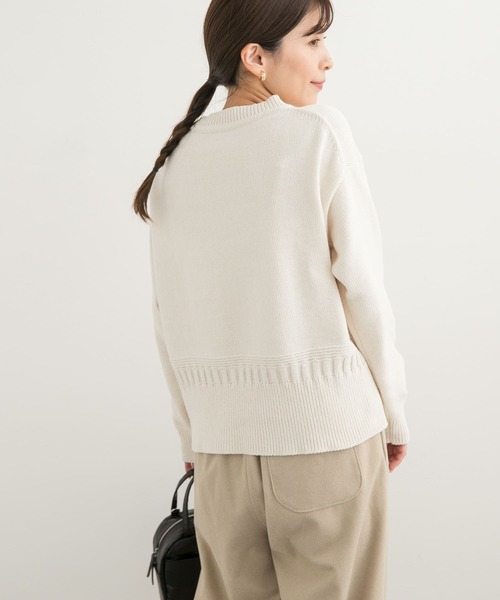 URBAN RESEARCH DOORS(アーバンリサーチドアーズ)の「モールヤーンクルーネックニット(ニット/セーター・レディース・ベージュ/ネイビー/オフホワイト・MEDIUM)」の4枚目の写真